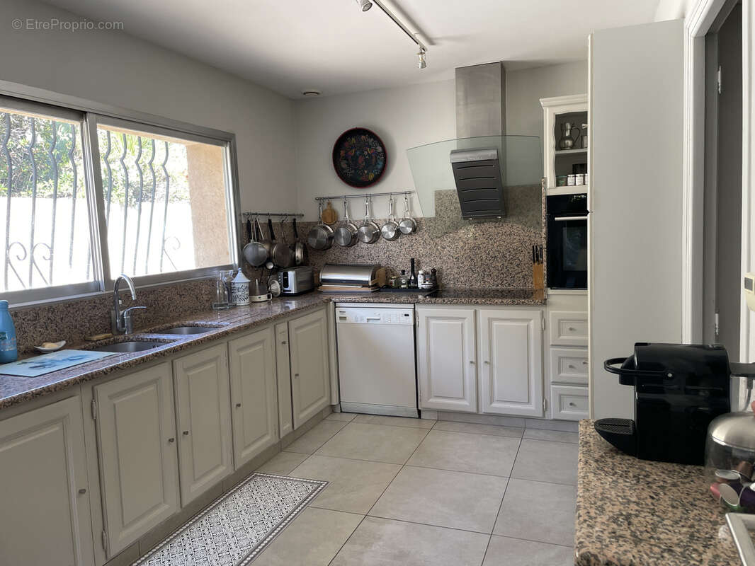 Maison à BORMES-LES-MIMOSAS