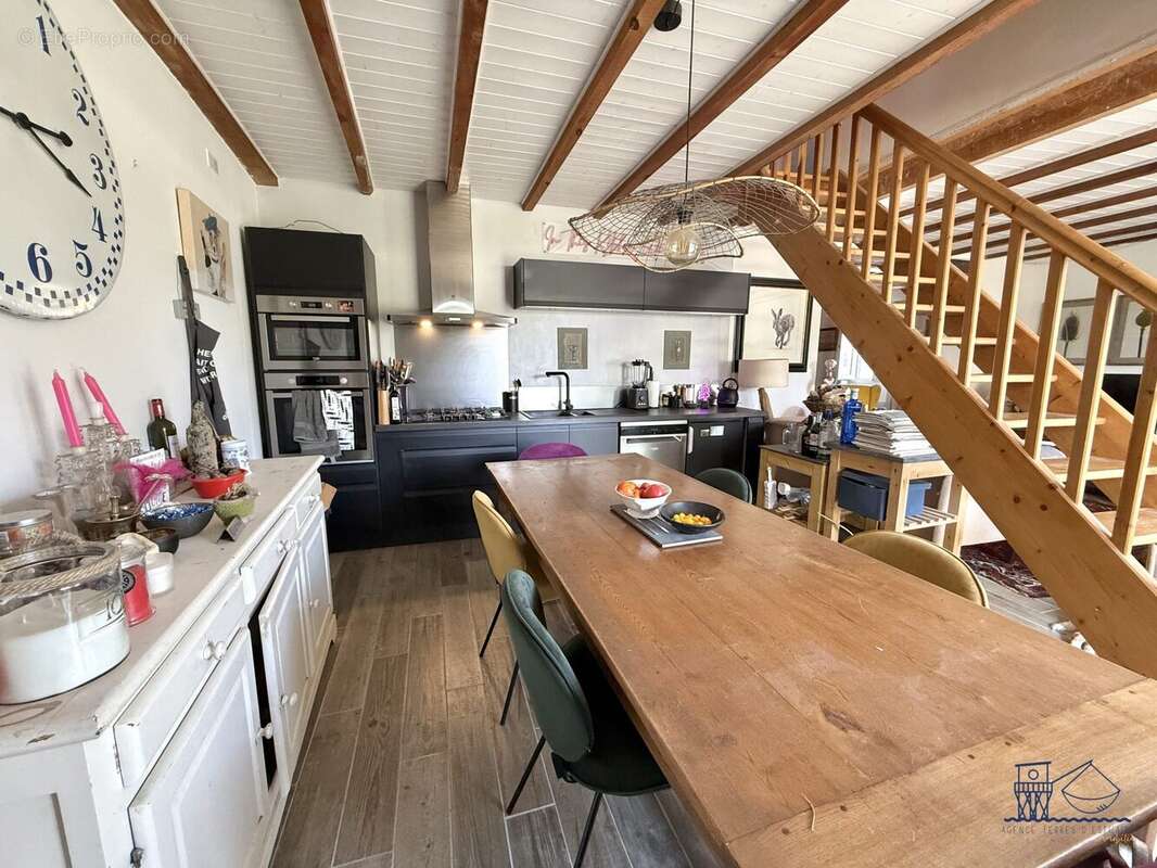 Maison 90 m² à Chenac-Saint-Seurin-D'uzet  - photo 4