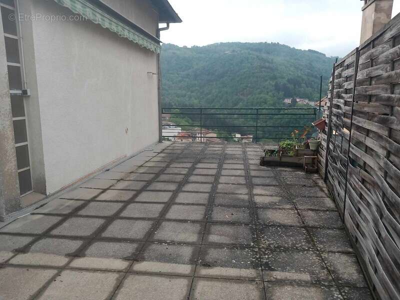 Appartement à THIERS