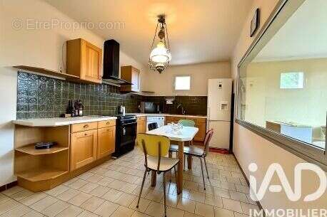 Photo 6 - Appartement à PERNES-LES-FONTAINES