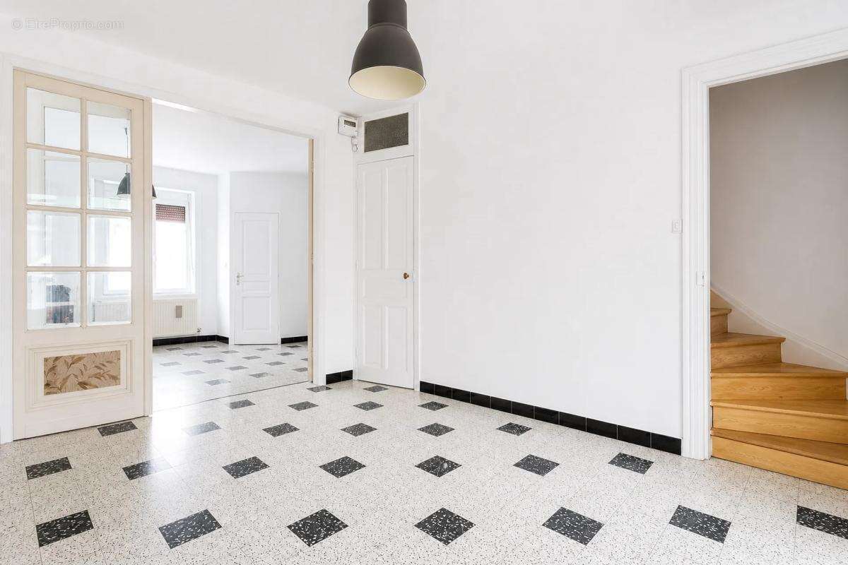 Maison 1930 avec jardin vue sur les champs - photo 8