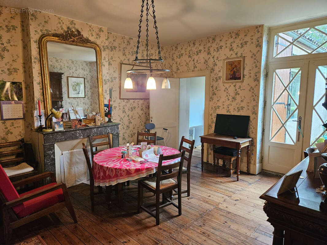 Maison à SAUVETERRE-DE-GUYENNE