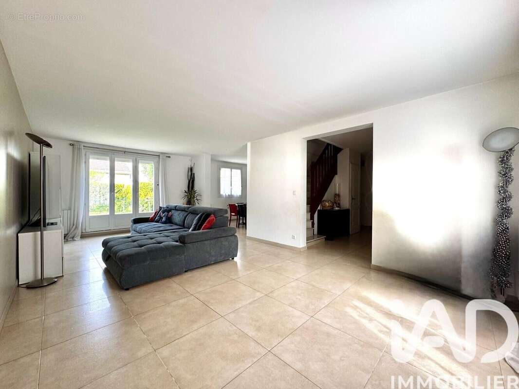 Photo 6 - Maison à CERGY
