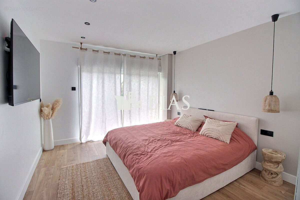 Maison à LA HARENGERE