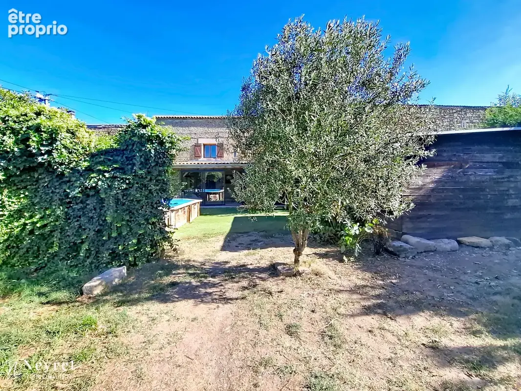 Rare, dans corps de logis du XVI e siècle, Maison de 191,64 m2, 4 chambres sur 832 m2 clos et arboré - photo 3