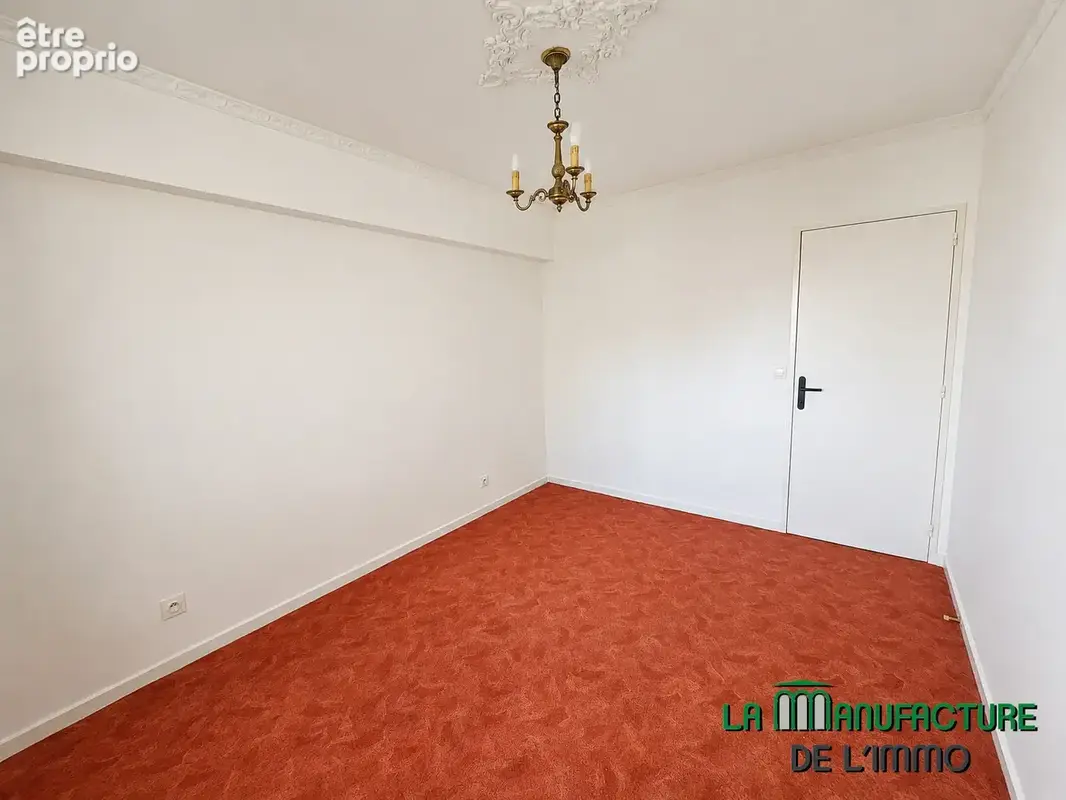 Appartement de caractere type F3 de 65,91 m2 carrez avec balcon, garage et cave / prox. centre-ville / ideal p - photo 4