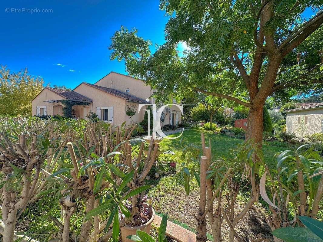 Maison à SAINT-AMBROIX