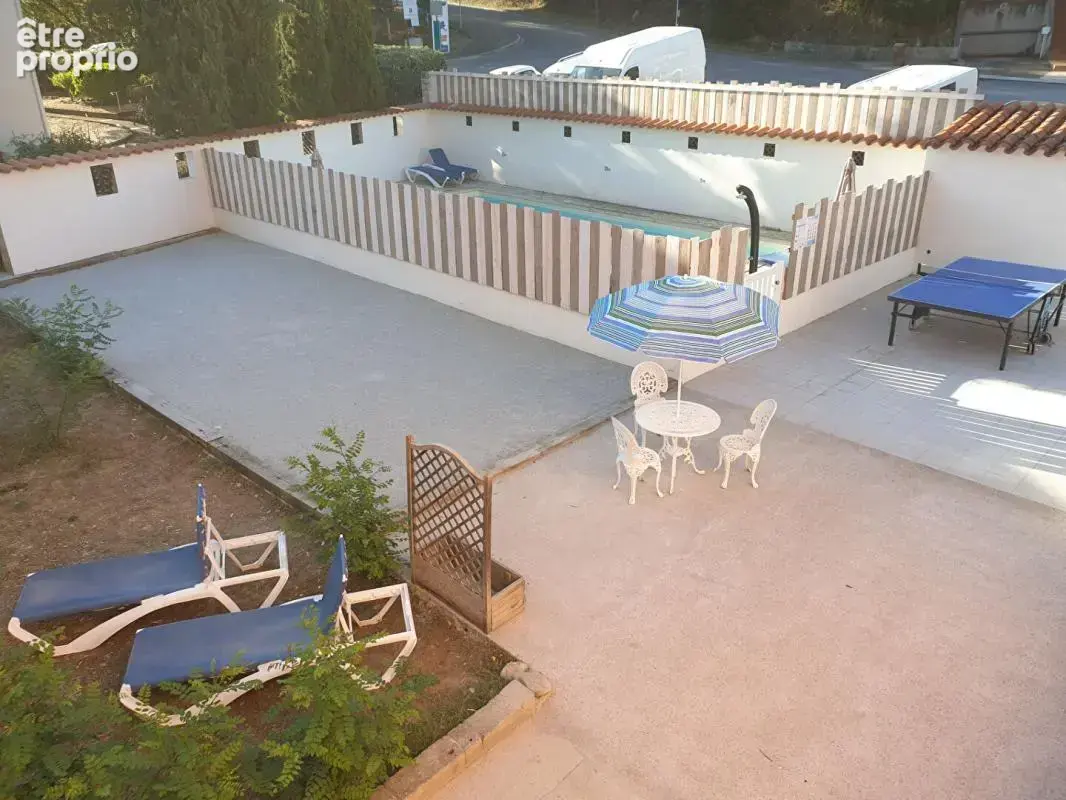 Immeuble / Résidence familiale avec piscine de 11 logements à Amélie les Bains, idéal projet professionnel ou investisseur - photo 5