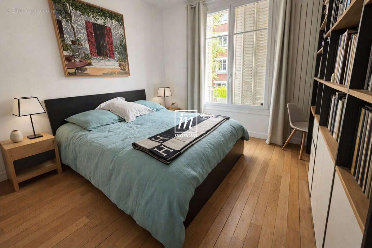 Appartement à PARIS-17E