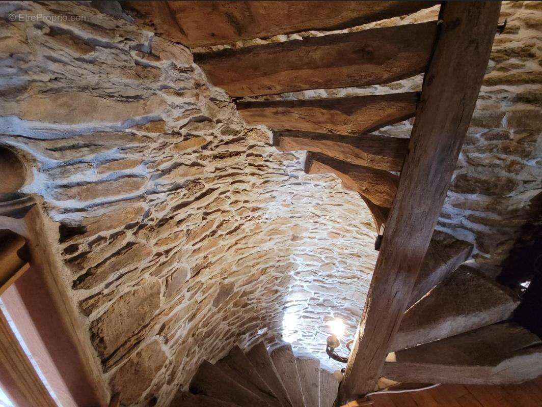 Maison à SAINT-MARTIN-DES-PRES