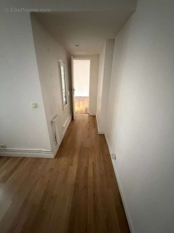 Appartement à PARIS-7E