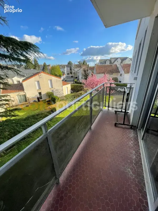 T1bis de 32 m², quartier République à Cholet 49300 - photo 2