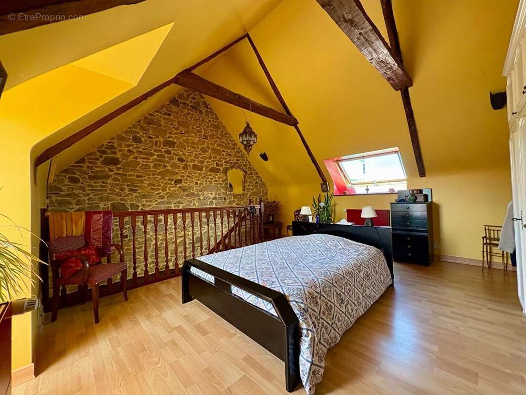 Maison à CHATELAUDREN