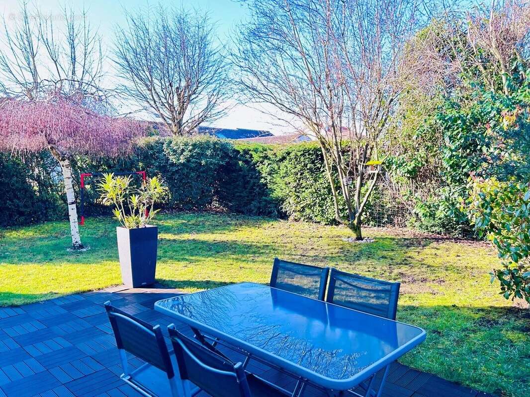 Maison à MAREIL-SUR-MAULDRE