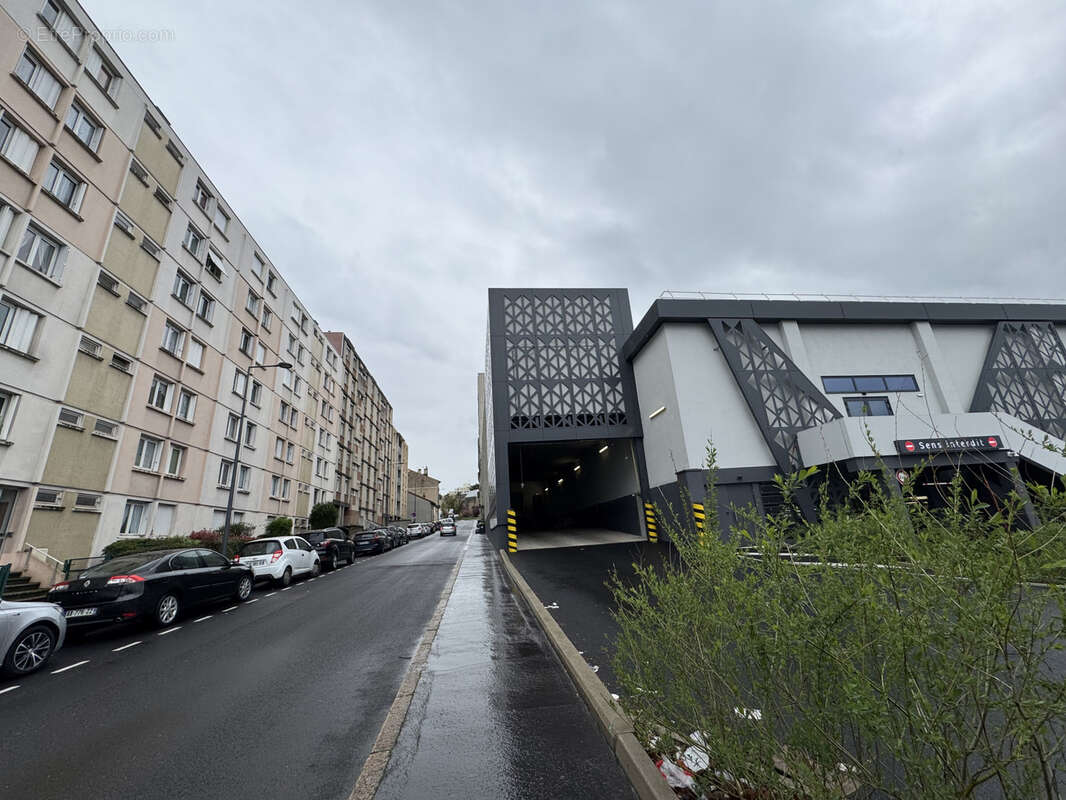 Appartement à SAINT-ETIENNE