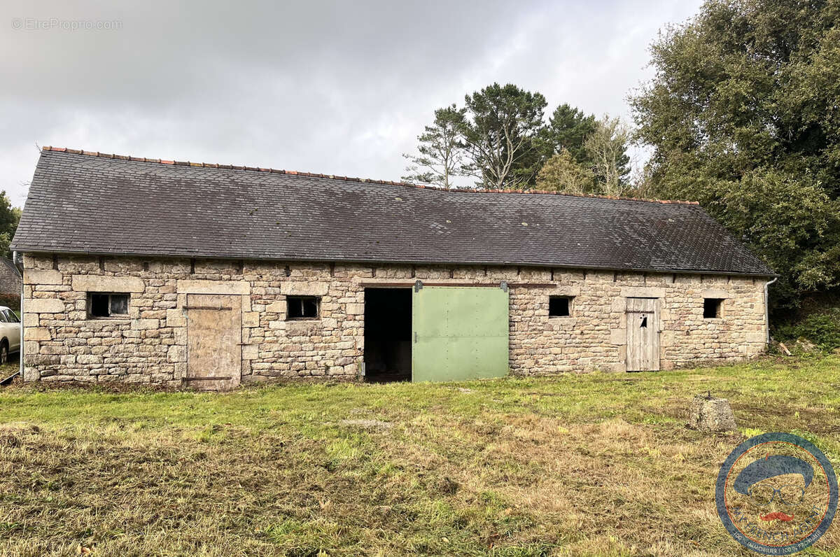 Maison à LOCRONAN
