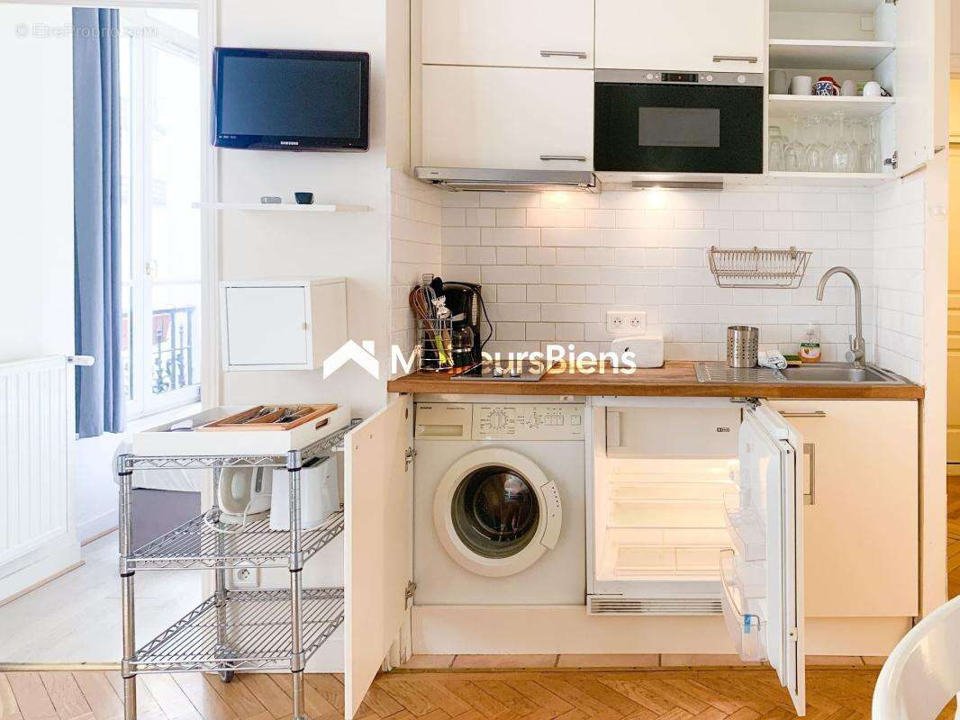 Appartement à PARIS-8E