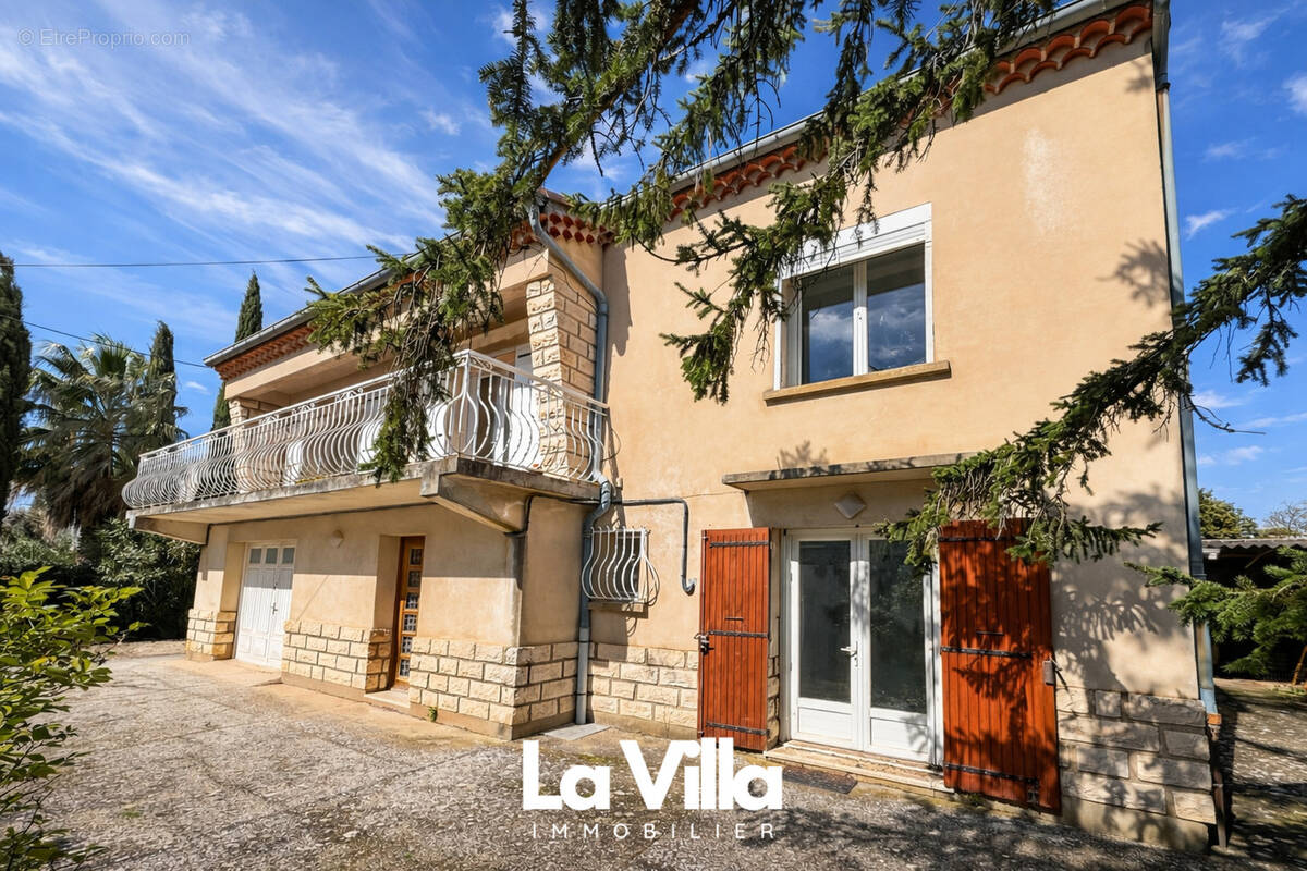 Maison à SORGUES
