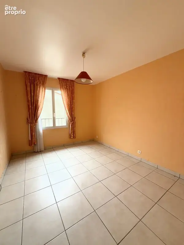 Maison à vendre à Arles-sur-Tech, proche du collège. - photo 11