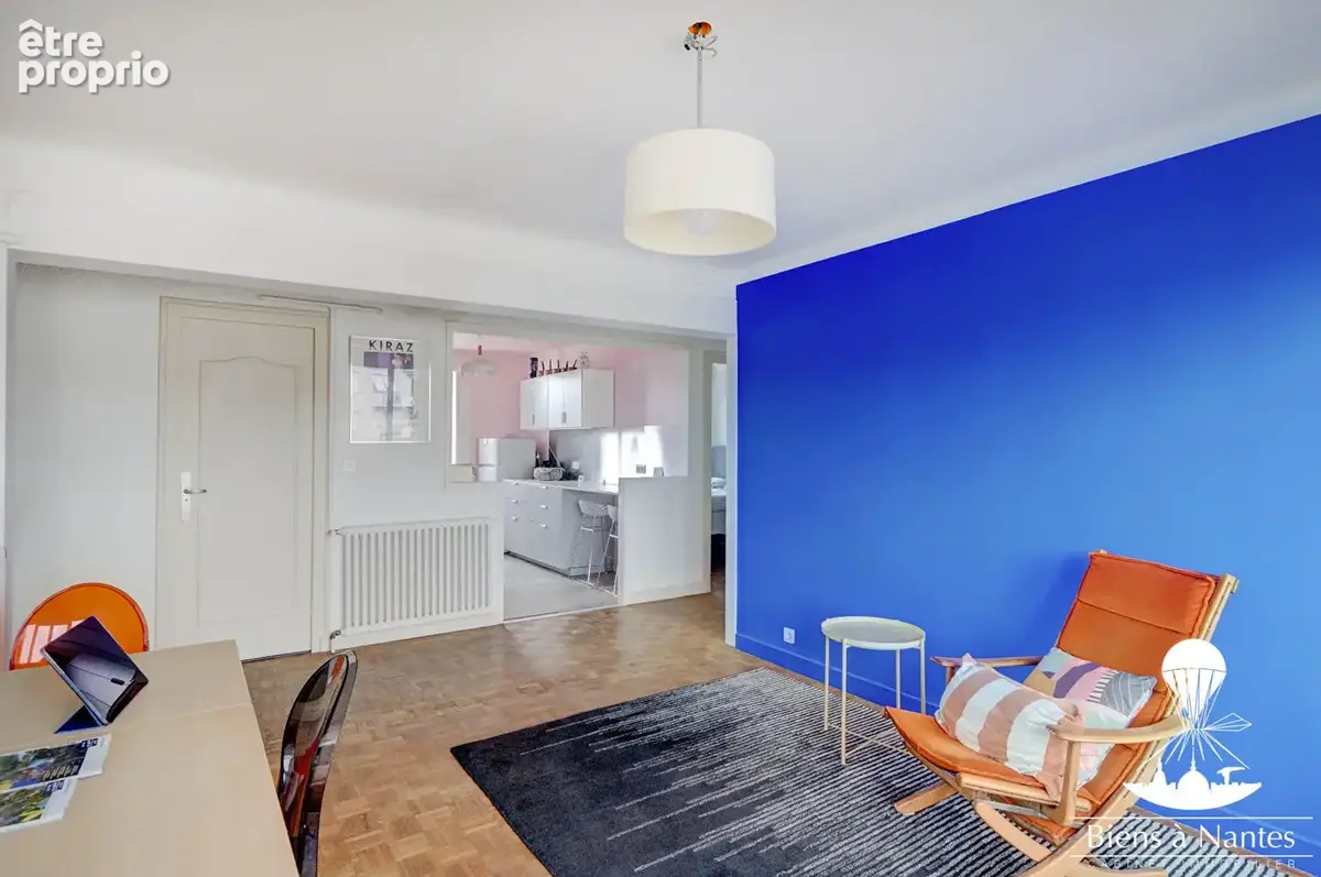 Nantes Centre, à vendre au dernier étage appartement lumineux  Nantes Centre - photo 4