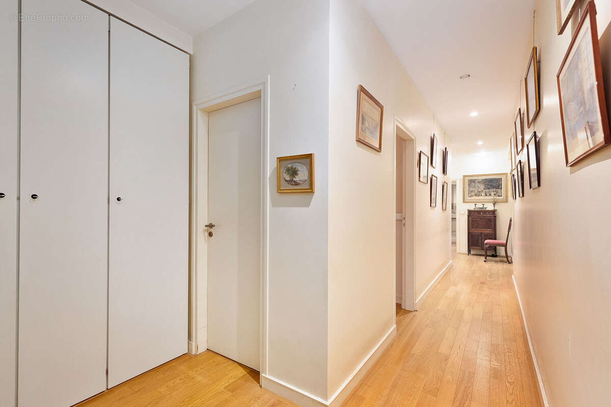 Photo 7 - Appartement à PARIS-16E