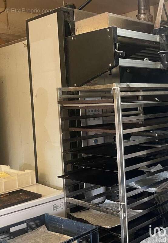 Photo 5 - Commerce à BARJAC