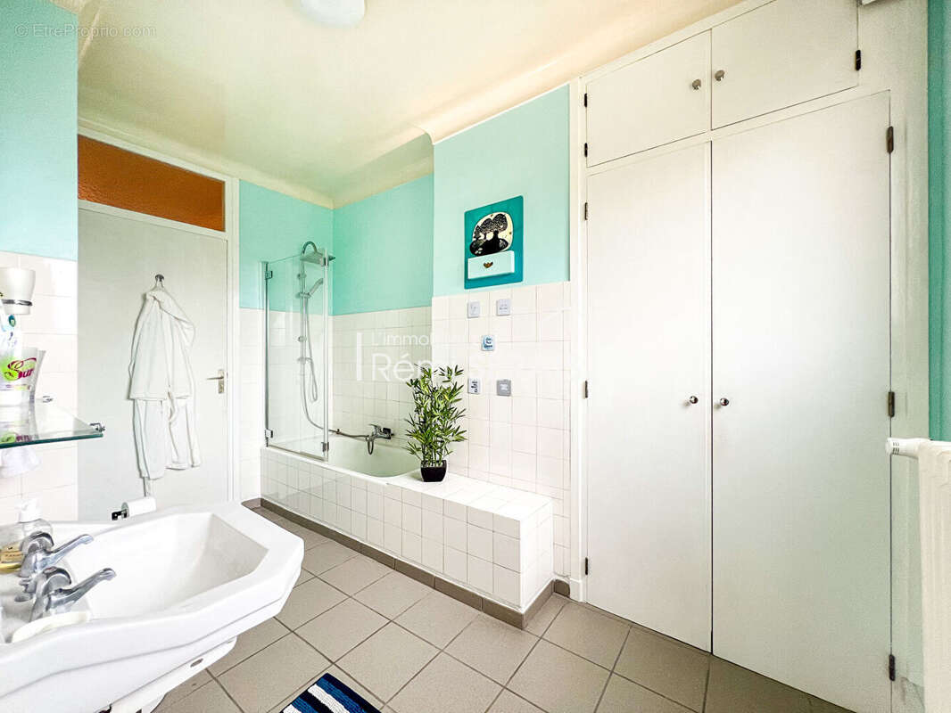 Maison à CONDE-SUR-NOIREAU