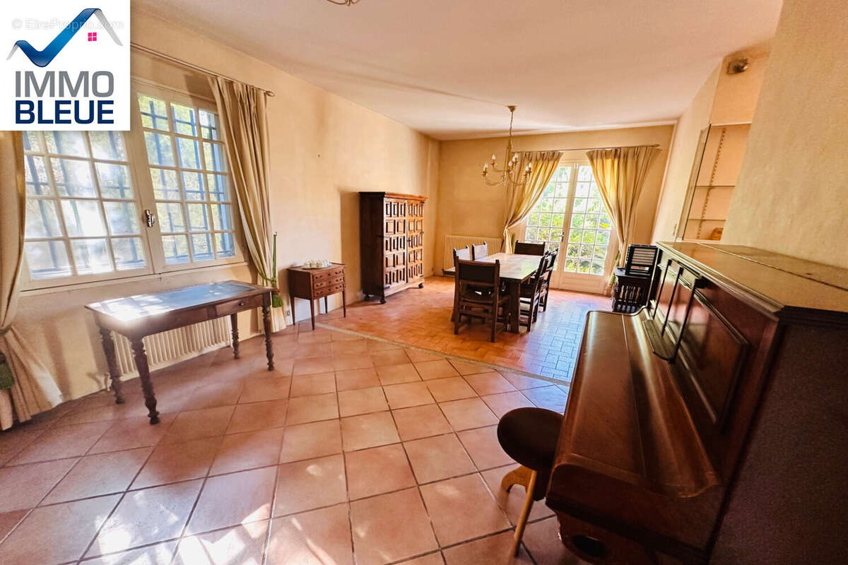 Maison à SAUSSET-LES-PINS