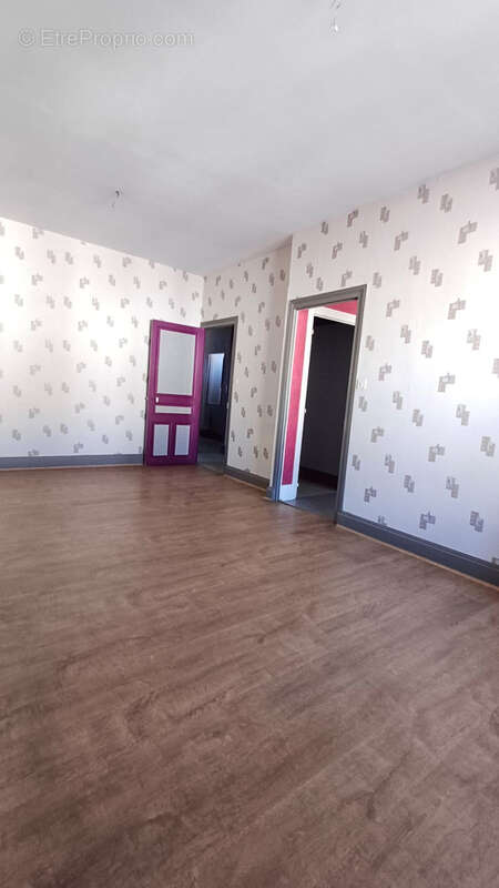 Appartement à SAINT-YORRE