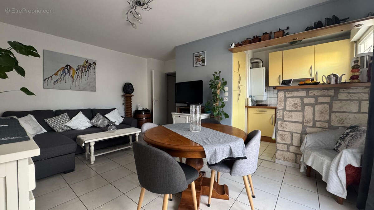 Appartement à LIVRY-GARGAN