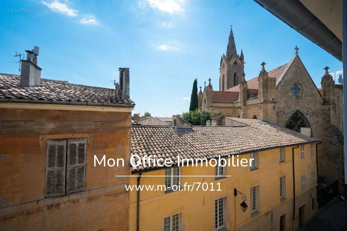 Référence : 7011-NFI - T3 rénové, bel immeuble, vue dégagée - photo 6