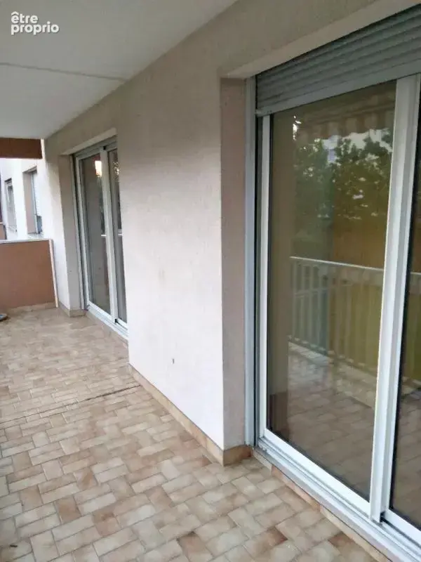 Appartement à LYON-8E
