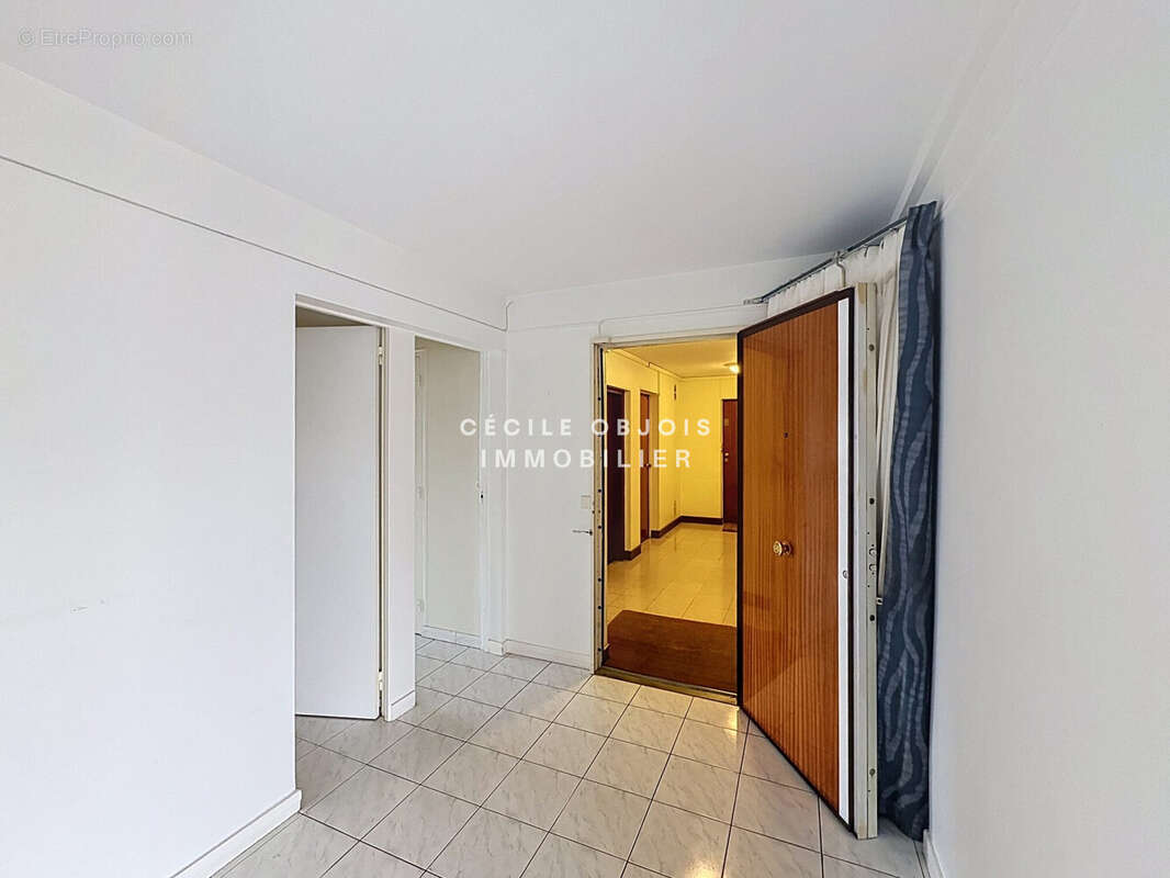 Appartement à SAINT-MAUR-DES-FOSSES