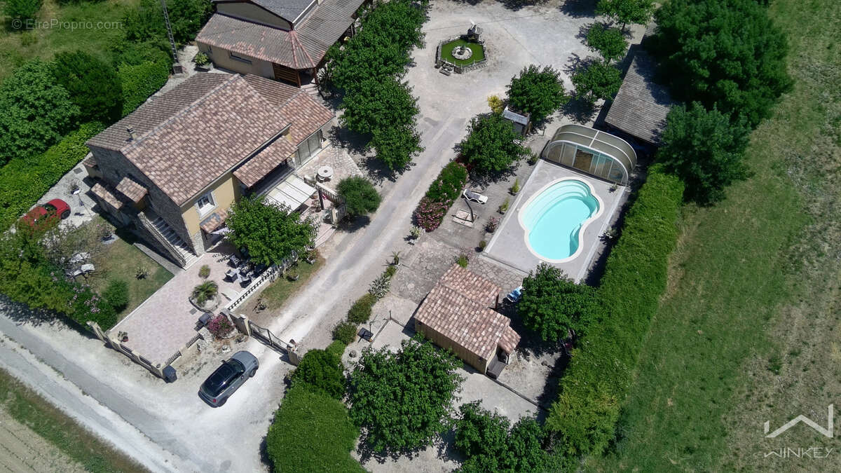 Maison à LA GARDE-ADHEMAR