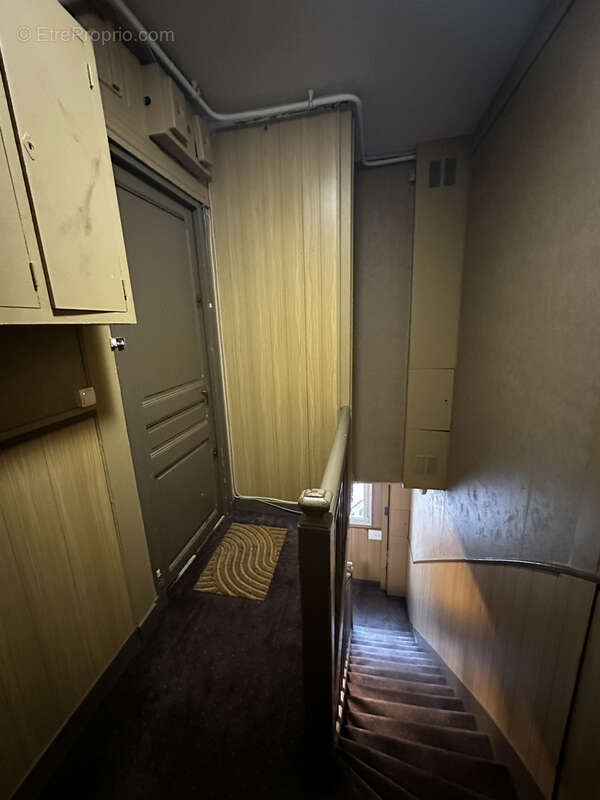 Appartement à COURBEVOIE