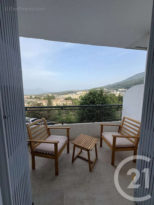 Appartement à CORTE