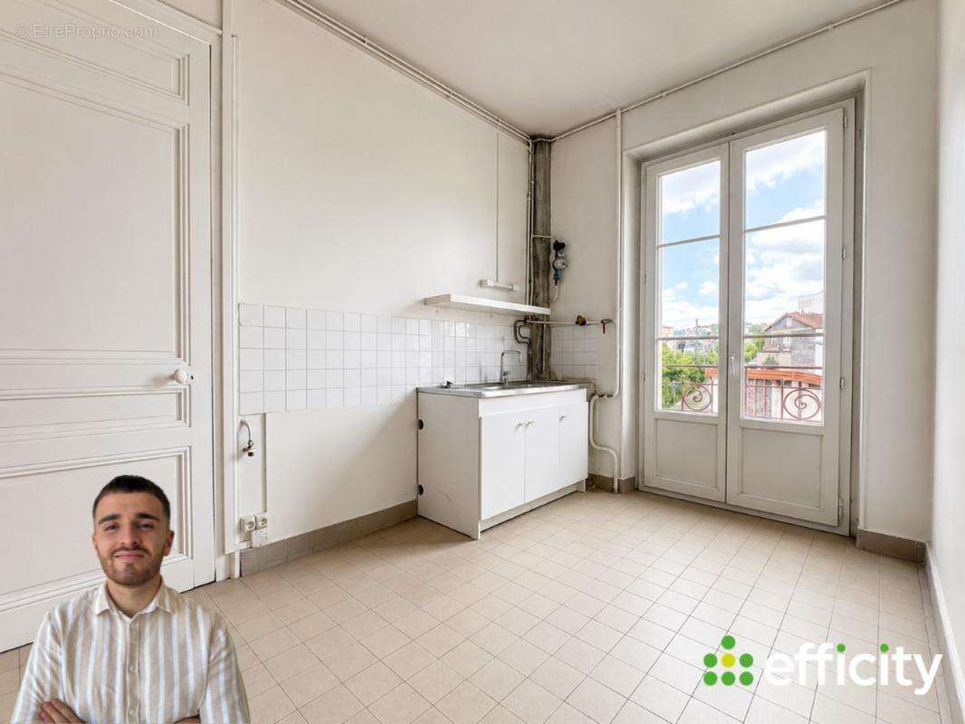 Appartement à SAINT-ETIENNE