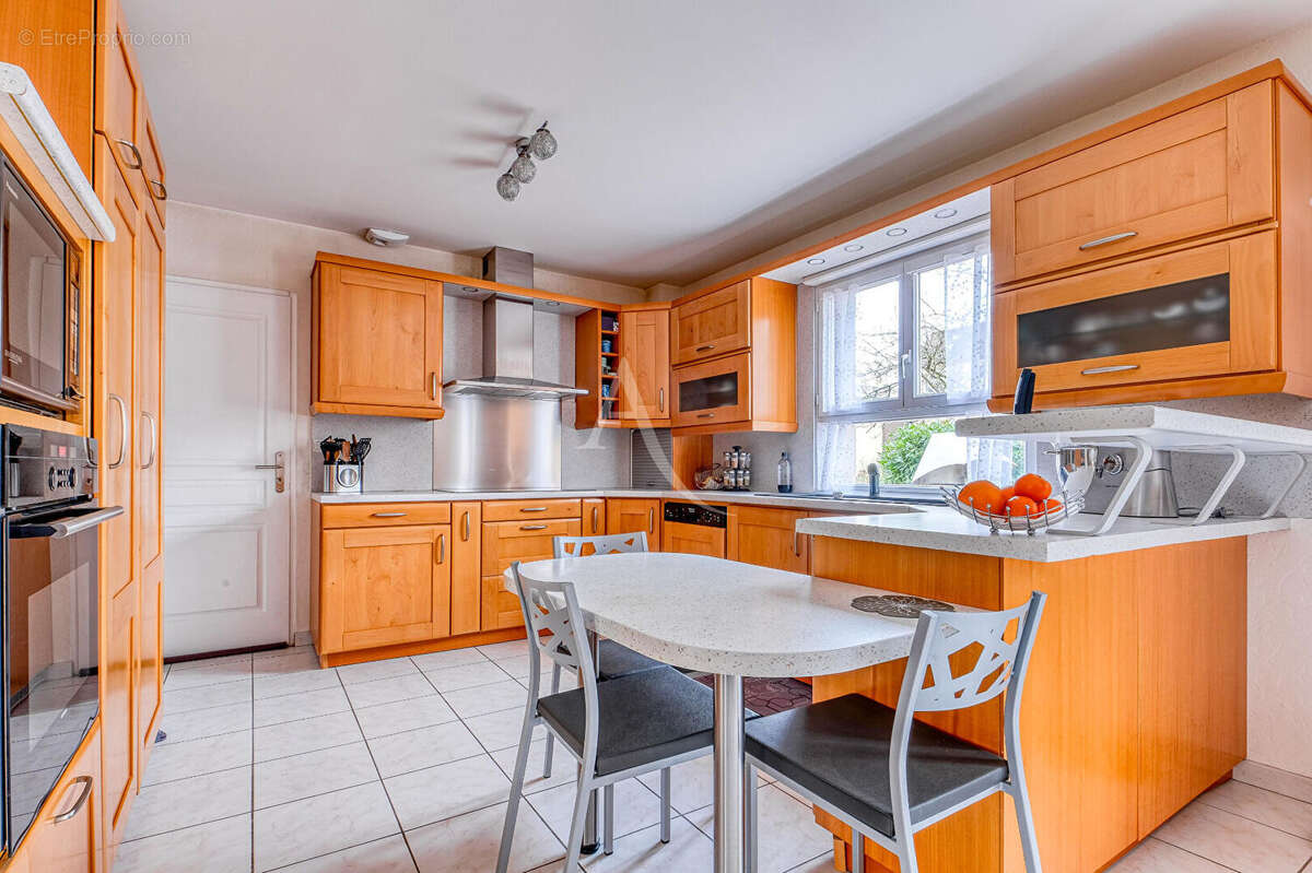 Maison à NEUILLY-PLAISANCE