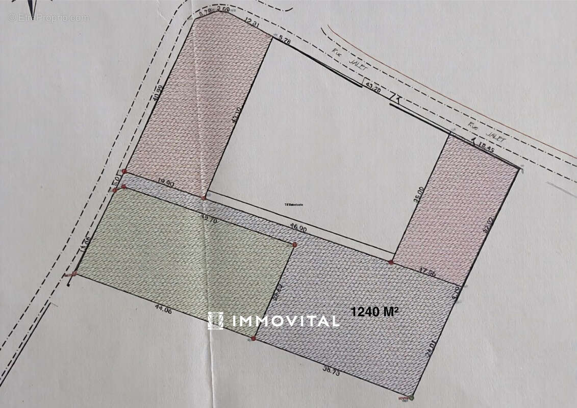 Terrain à CAPESTERRE-BELLE-EAU