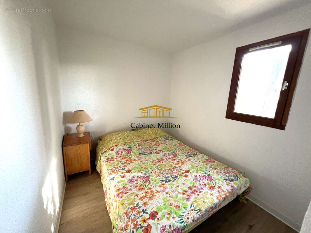 Appartement à VIC-LA-GARDIOLE