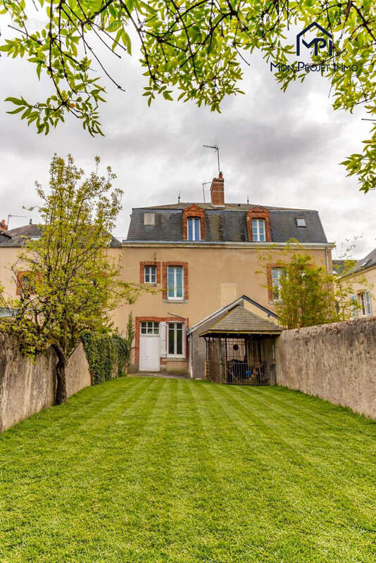 Maison à LAVAL