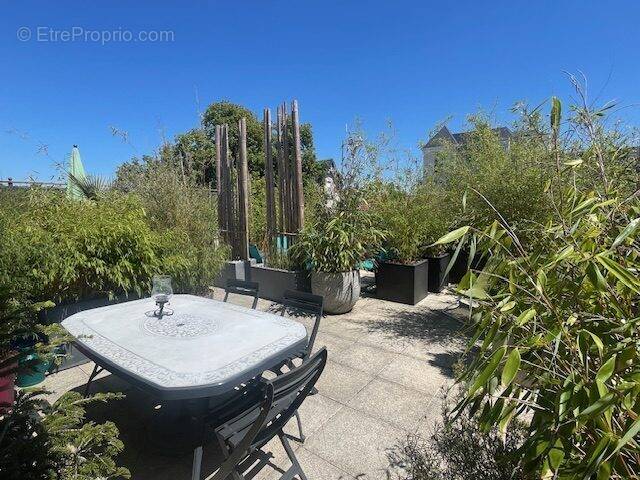 Appartement à LE BLANC-MESNIL