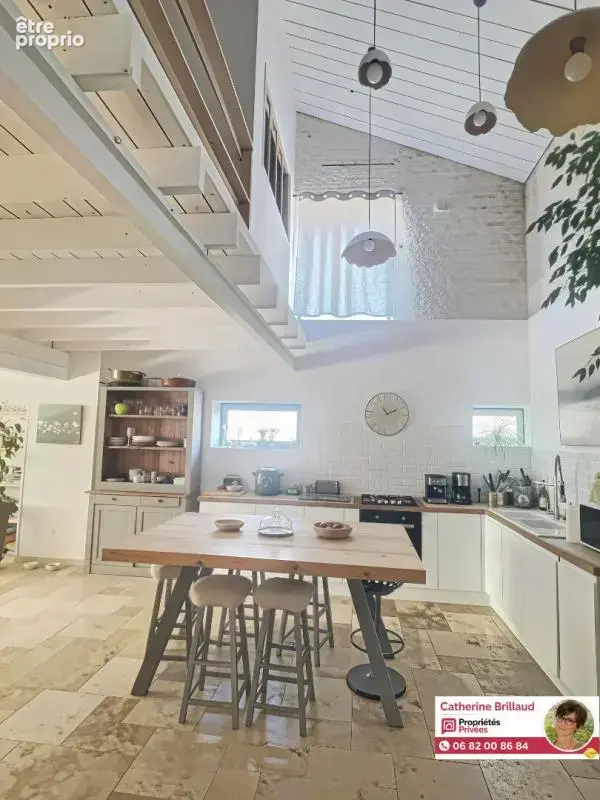 Maison Maille 6 pièce(s) 190 m2 environ - photo 9