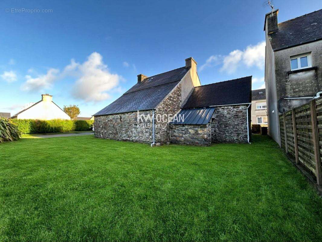 Maison à SAINT-URBAIN