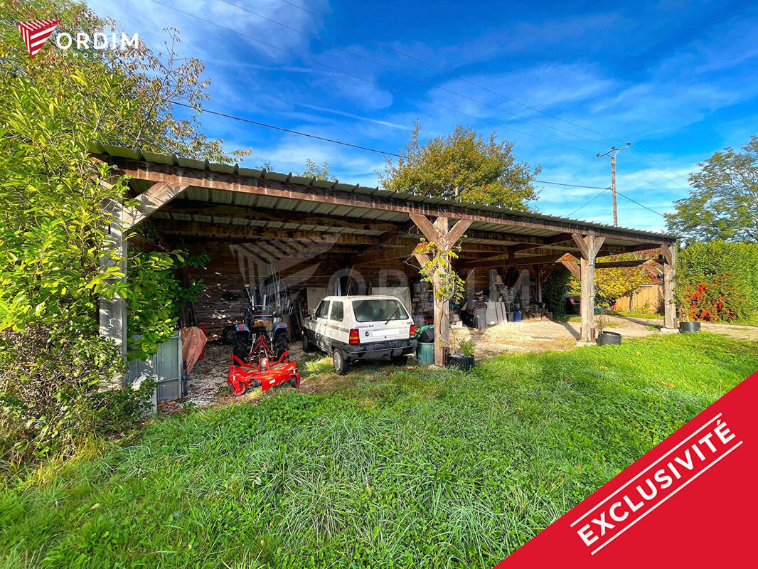 Terrain à SAINT-FARGEAU