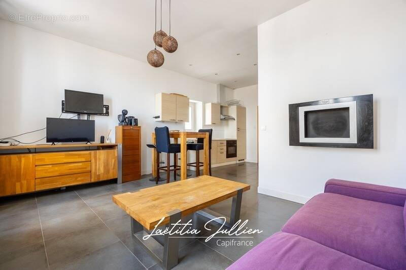 Appartement à MARSEILLE-8E
