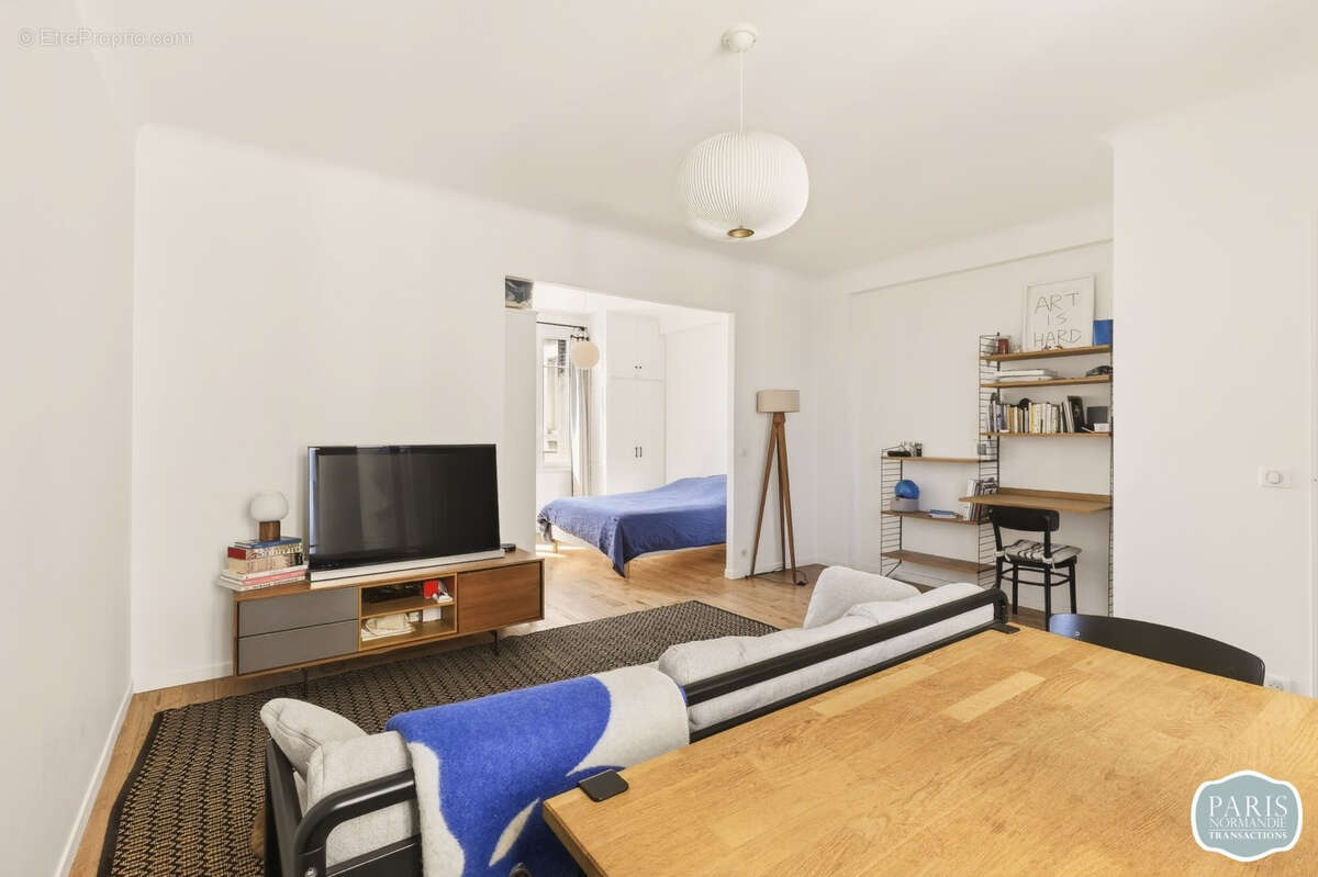 Appartement à PARIS-7E