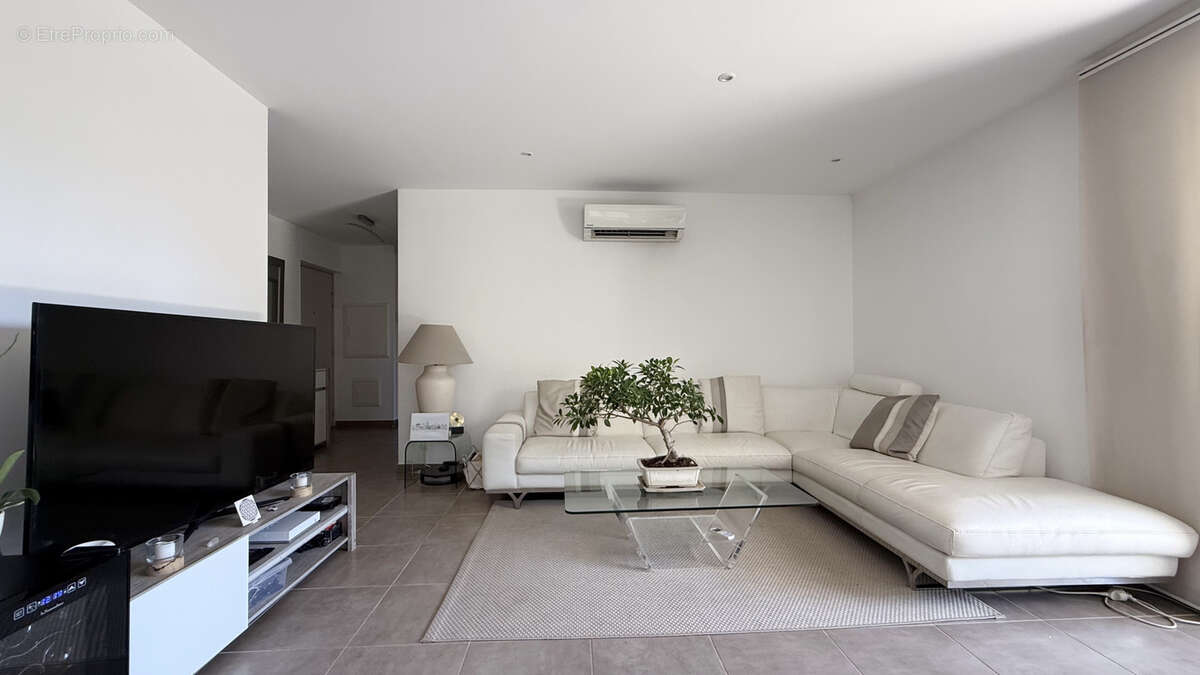 Appartement à SANARY-SUR-MER