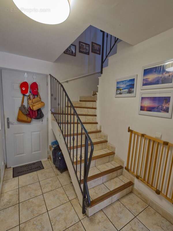 Maison 101 m² à Lunel  - photo 9