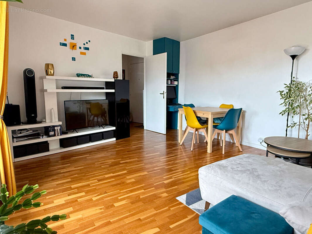 Appartement à COLOMBES
